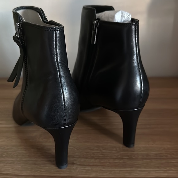 Clarks Calla Blossom boots - Picture 8 of 8